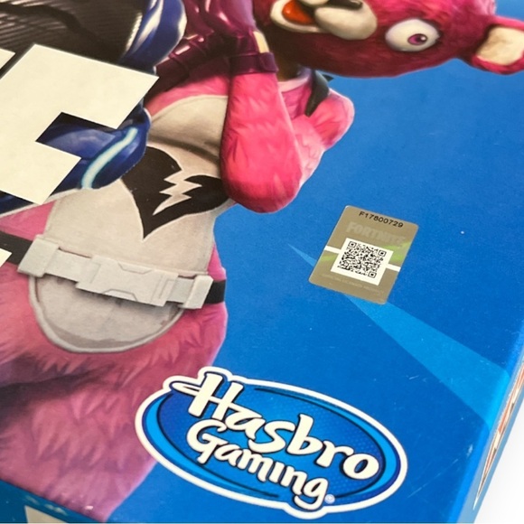 Monopoly Fortnite‎ Edition Property Trading Board Game by Hasbro 2018 - Picture 4 of 9